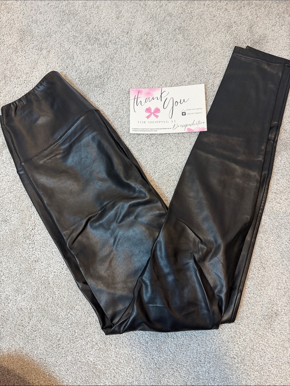 Aritzia Wilfred Free Leggings in Black
